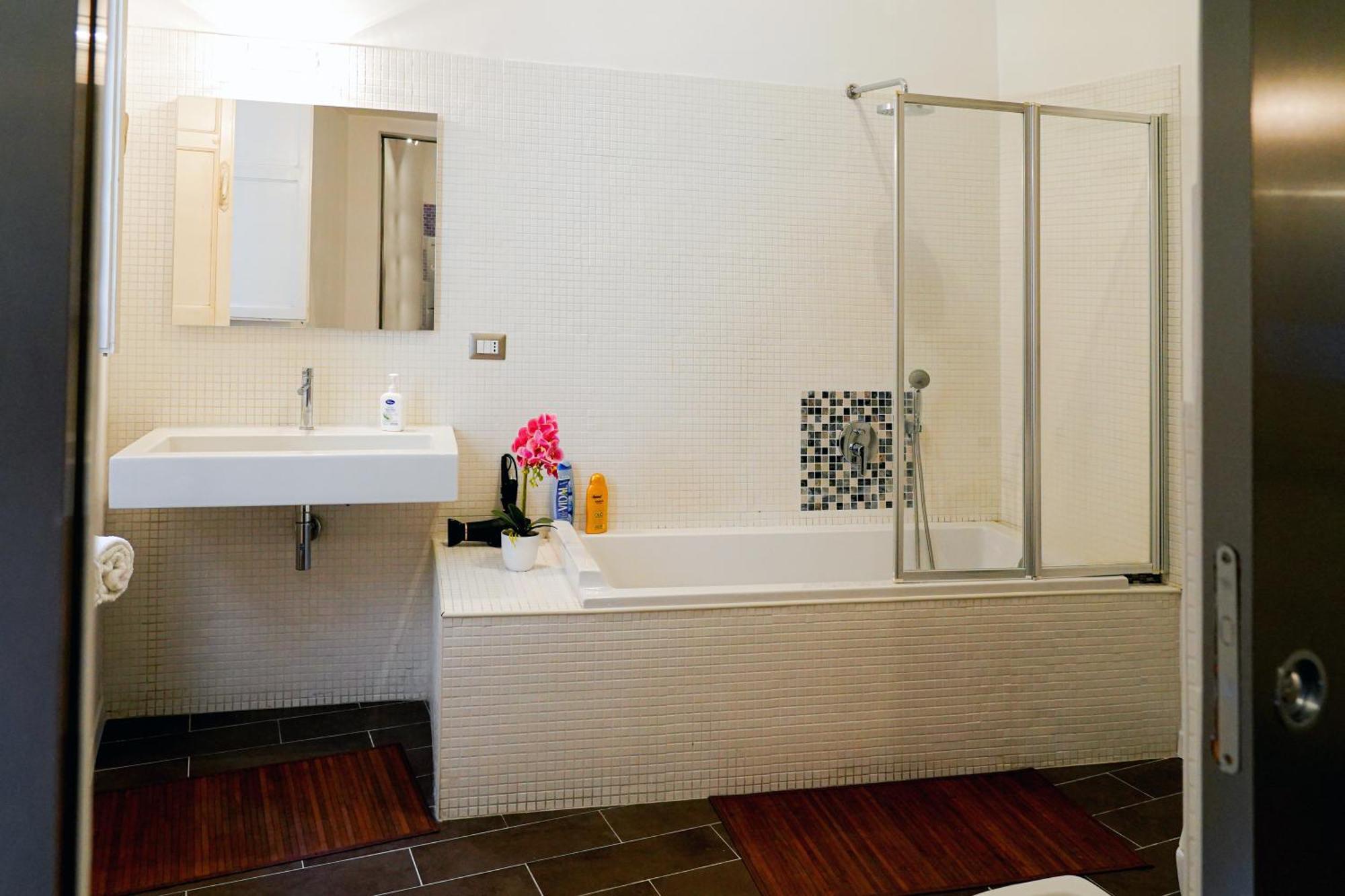 La Petite Suite Катания Экстерьер фото