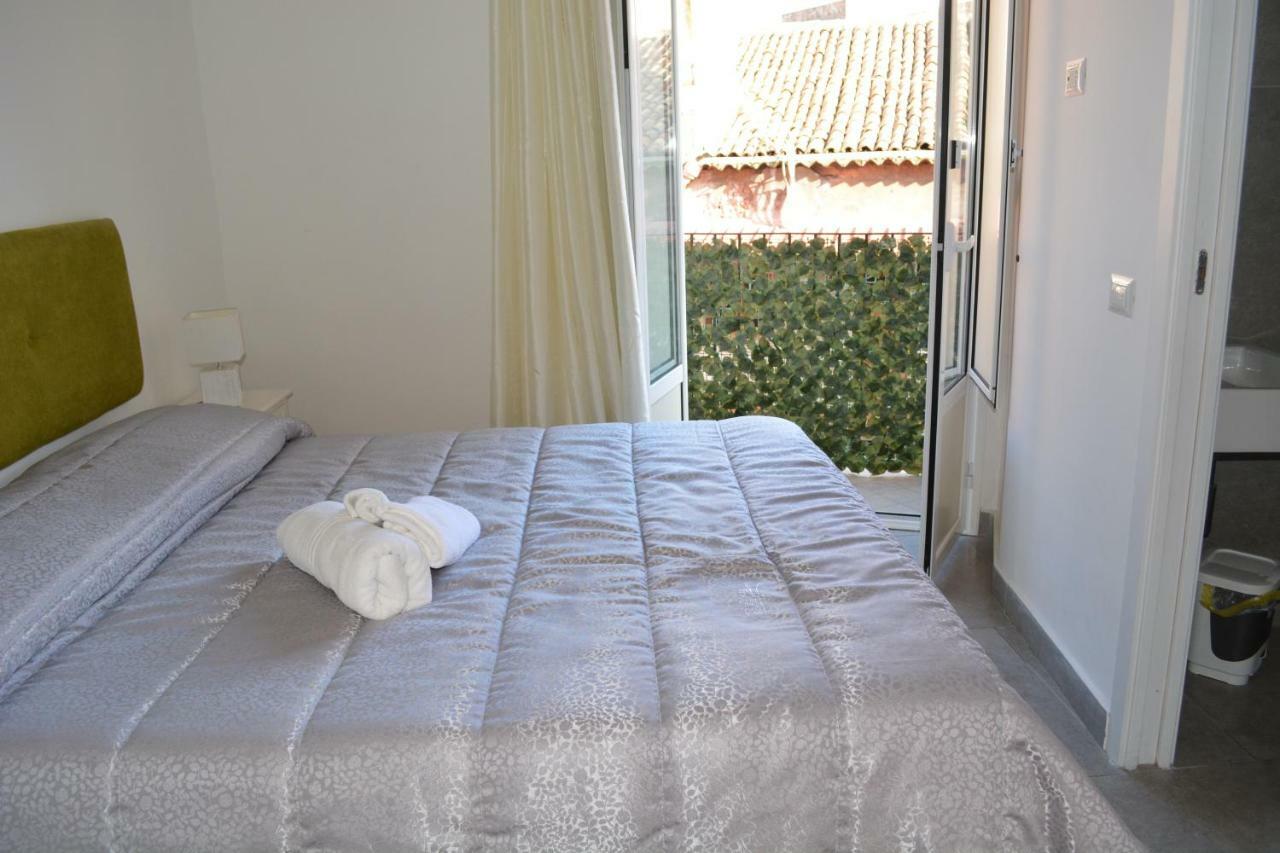 La Petite Suite Катания Экстерьер фото