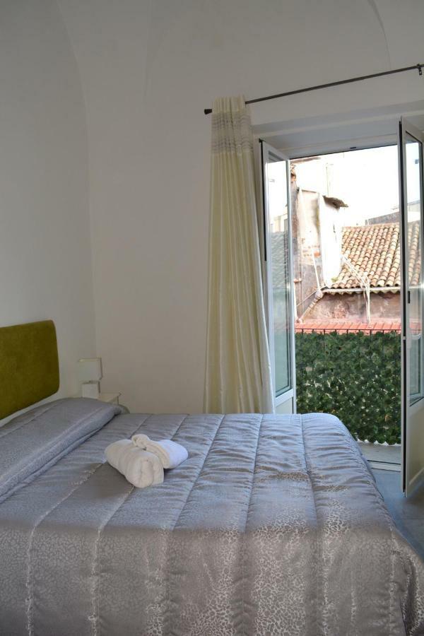 La Petite Suite Катания Экстерьер фото